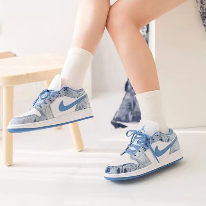 耐克(nike) air jordan aj1 low女子复古舒适轻便耐磨休闲运动板鞋