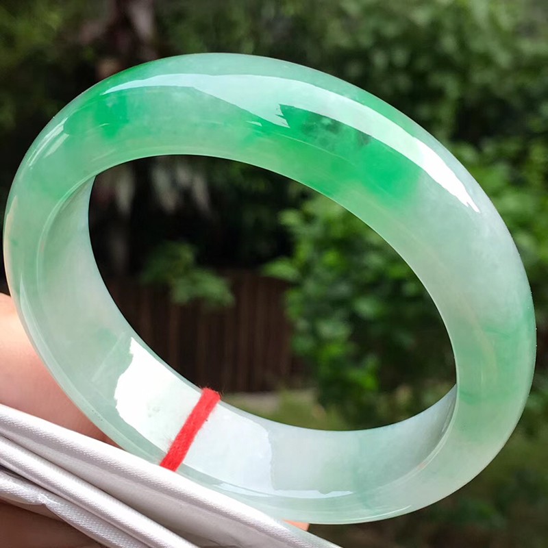 看翡翠手镯历史价格网站|翡翠手镯价格走势