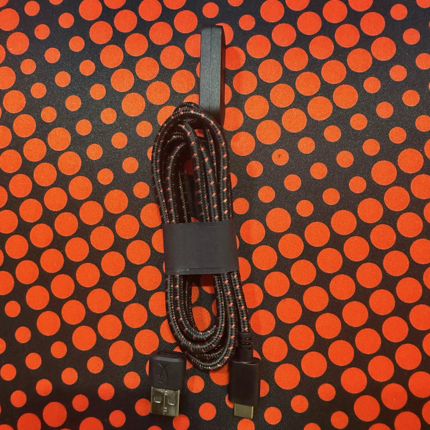 极度未知(HYPERX)飓风3游戏声卡全景声dts7.1音效FPS听音辨位csgo吃鸡脚步声清晰cloud3支持软件调音兼容多设备pc等 飓风3声卡(c口加USB双接口黑红