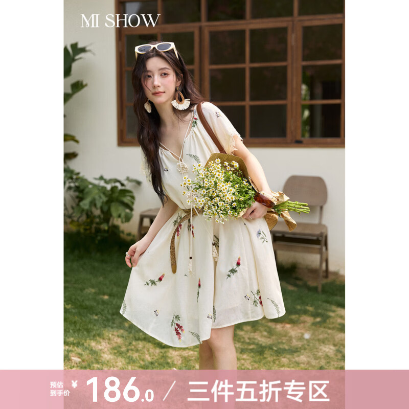 谜秀法式亚麻刺绣碎花连衣裙女2026夏季新品圆领气质显瘦度假裙子长裙 杏色 L