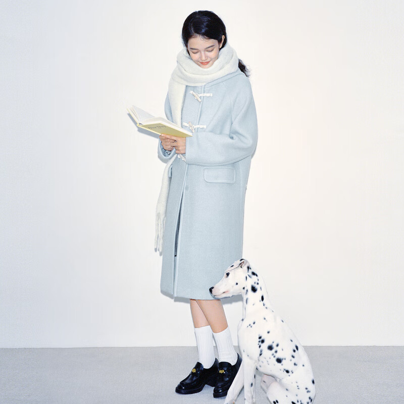 乐町韩系少女风长款连帽牛角扣大衣2024秋冬季新款圈圈毛呢外套女 轻柔蓝(现货) S