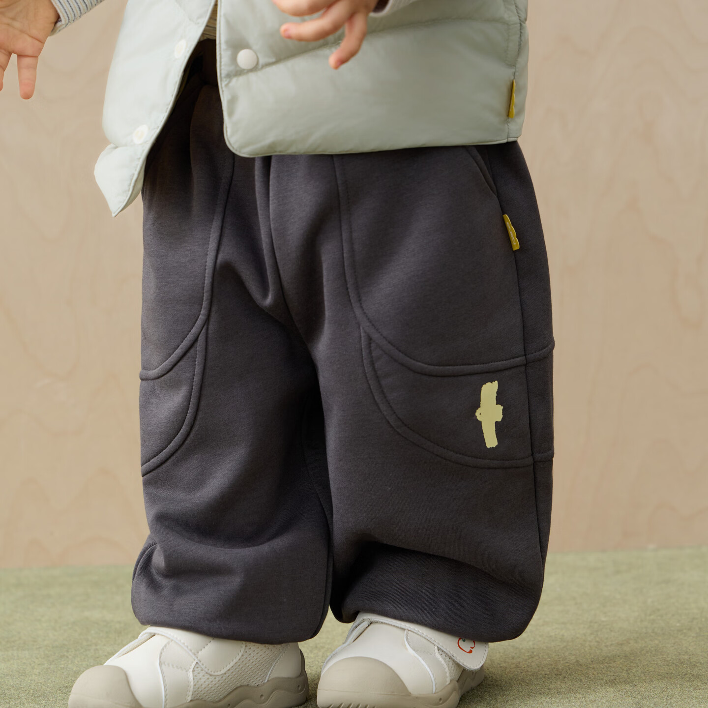 papa爬爬冬季儿童裤子男女童暖阳绒宝宝印花卫裤休闲百搭儿童加绒裤 深灰 100