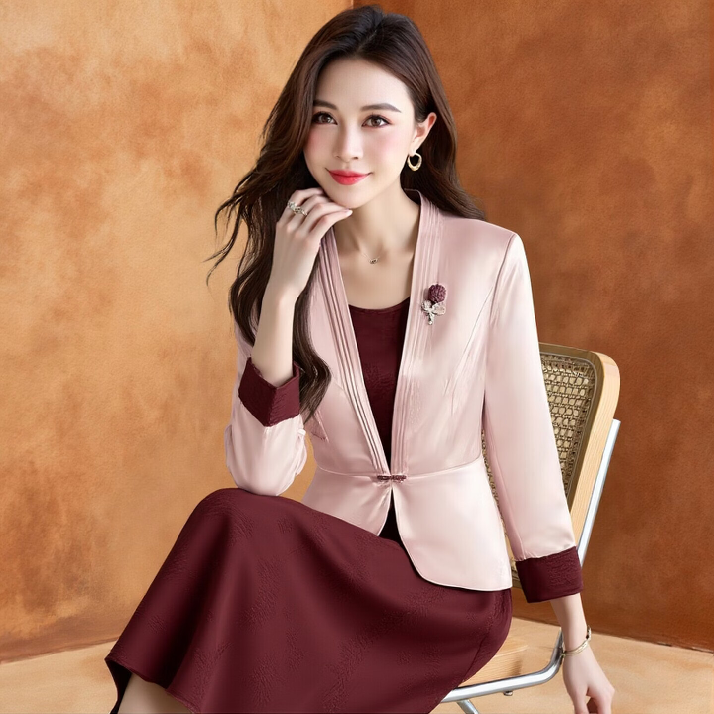 香影芬喜婆婆婚宴装广州十三行高端连衣裙女春秋2026爆款小香风两件套装 香槟色 2XL (建议121-130斤)
