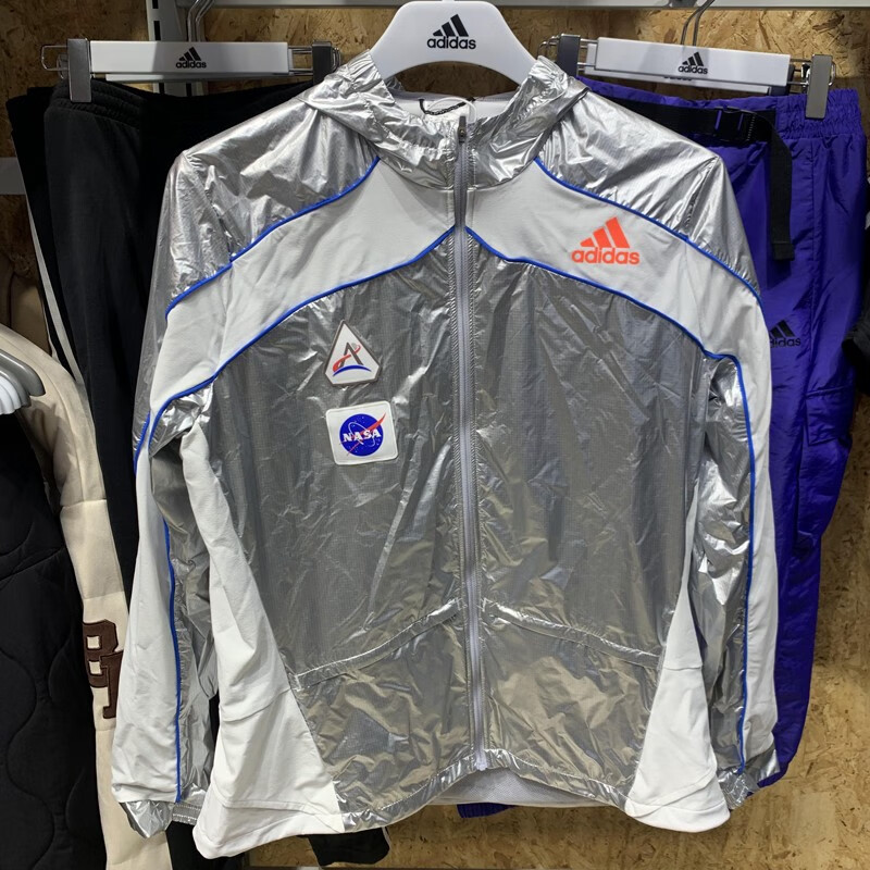 阿迪达斯 (adidas)外套女装nasa合作联名运动服跑步透气舒适休闲连帽