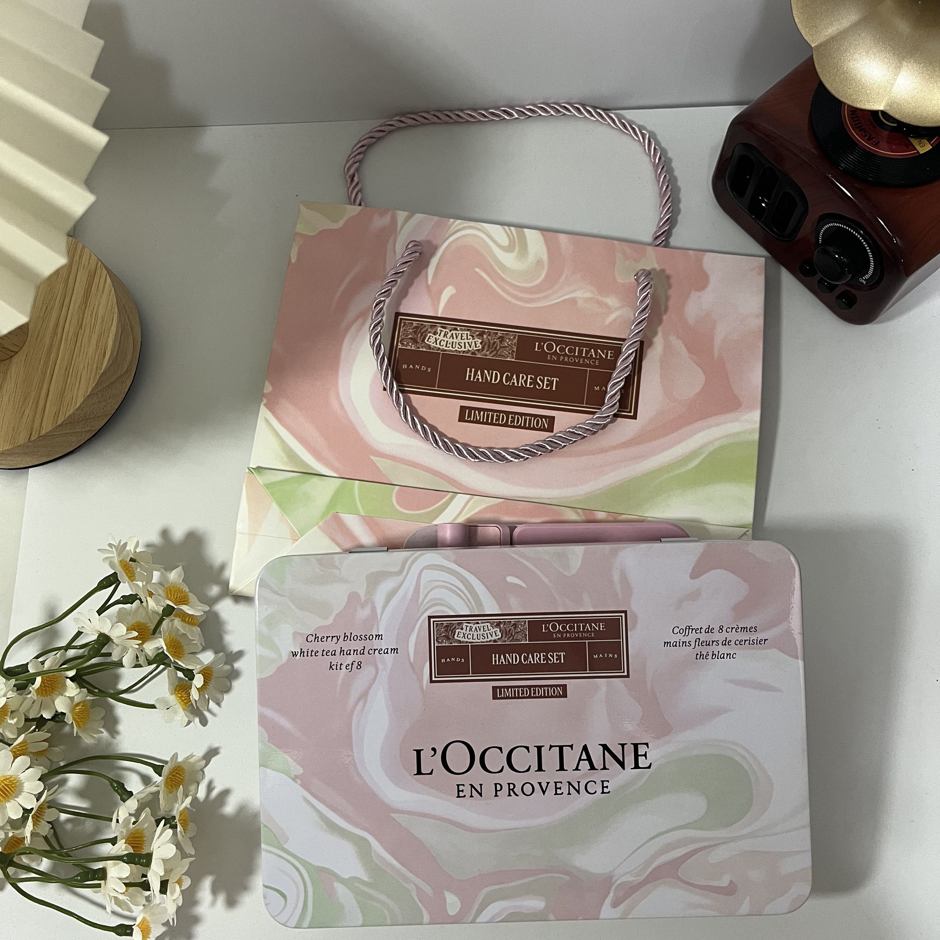 欧舒丹（L'OCCITANE）护手霜小样五件套秋冬湿润保湿护手霜公司年会婚庆节日伴手礼礼盒 新款五件套【送礼盒+礼袋】