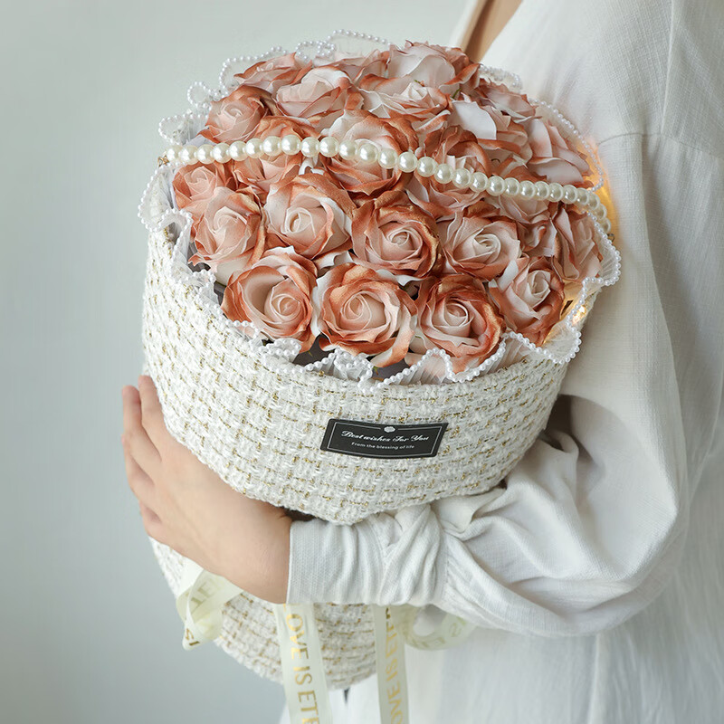 爱满节日礼物小香风碎冰蓝玫瑰花束送女友老婆香皂永生干花七夕情人节 小香风卡布奇诺21朵-礼袋+暖灯怎么样,好用不?