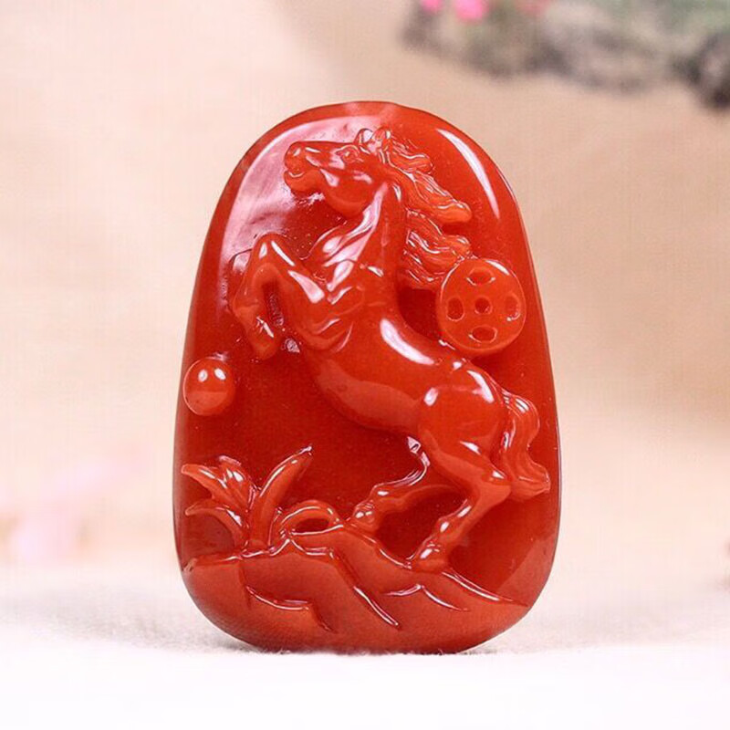 snqp红玛瑙吊坠保山凉山南红玛瑙生肖吊坠马牌本命年红色马挂件男