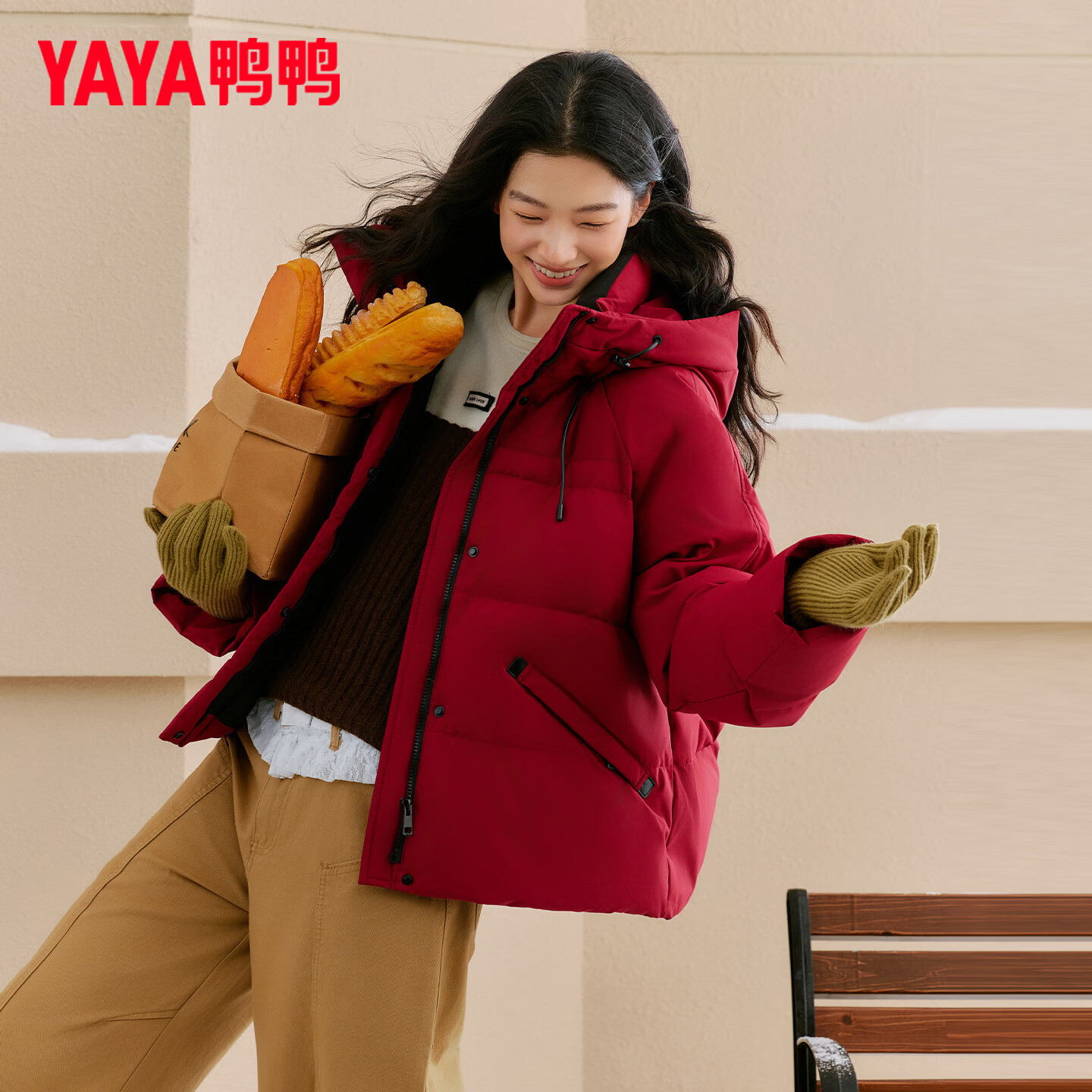 鸭鸭轻量面包羽绒服女短款2026冬季新款时尚休闲连帽防寒保暖外套ZX 红色 S (155) (80-100斤)