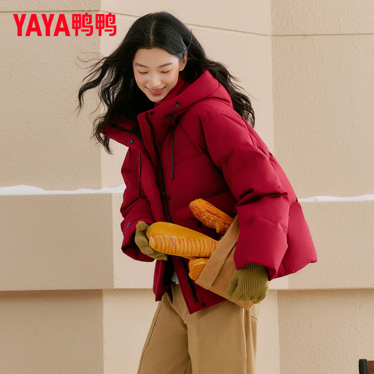 鸭鸭轻量面包羽绒服女短款2026冬季新款时尚休闲连帽防寒保暖外套ZX 红色 S (155) (80-100斤)