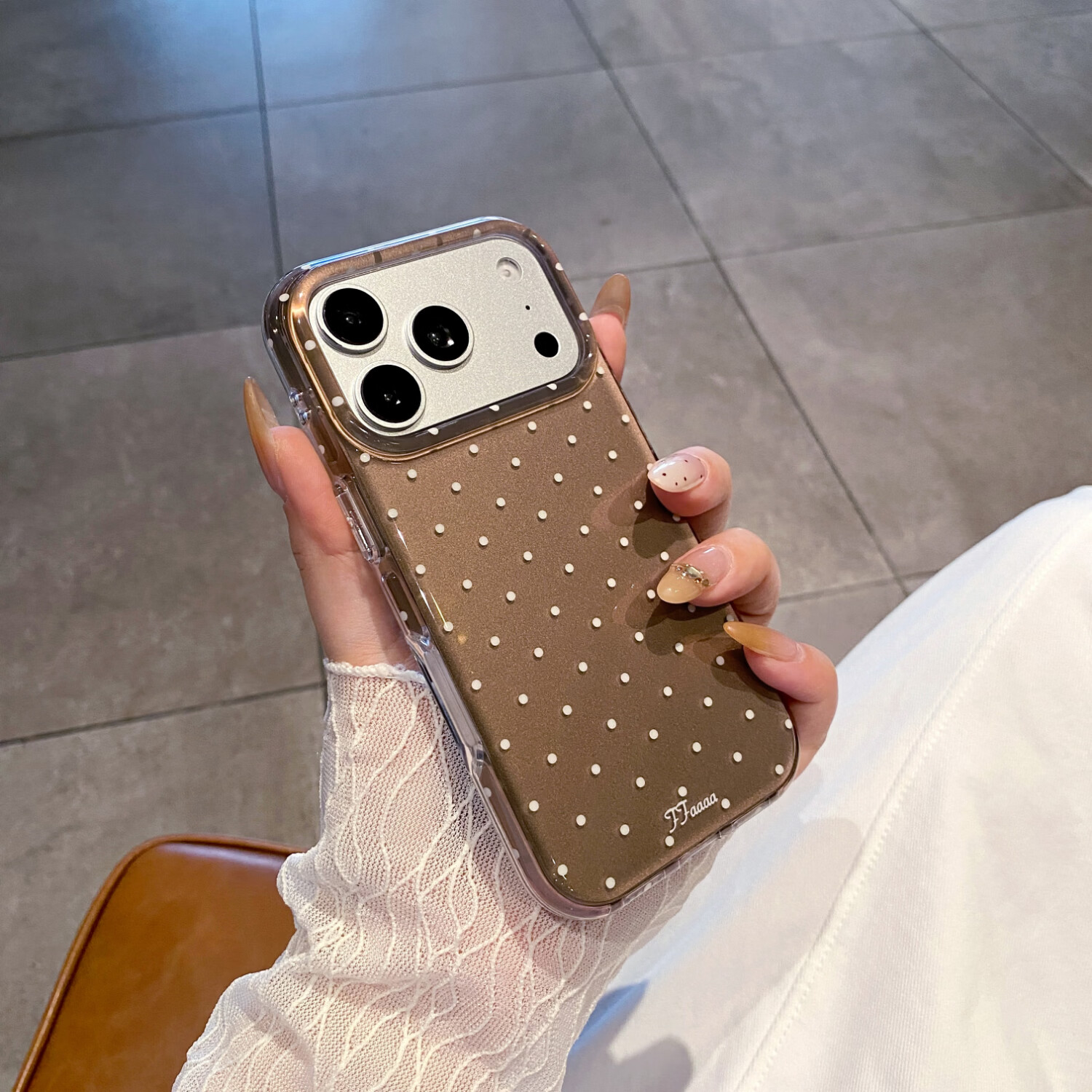 优思顿适用苹果18promax手机壳新款iphone18pro全包18简约波点17韩系ins风高级感16双层超手机壳防摔全包 【粉色】大孔满屏小波点 iPhone18promax