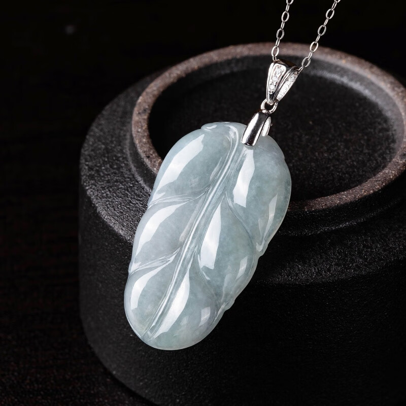 翡翠叶子吊坠玉石男女款金枝玉叶项链翡翠树叶冰糯种玉 种 种玉坠挂件