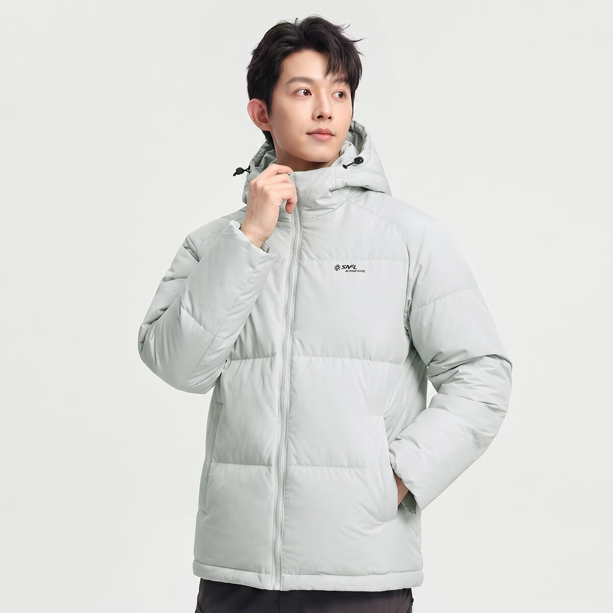 雪中飞男士短款羽绒服冬季连帽御寒防寒服潮流印花上衣保暖百搭羽绒外套 黑色 L (175)
