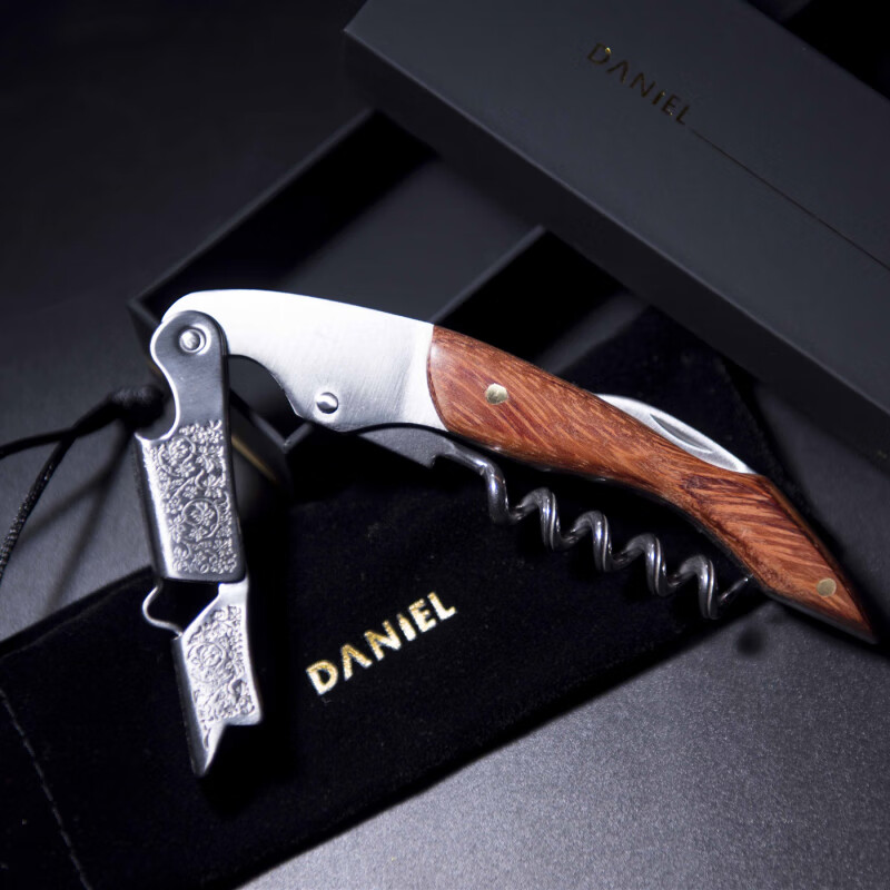 不用开瓶器怎么开红酒(不用开瓶器怎么开红酒木塞的简单方法) 不用开瓶器怎么开红酒(不用开瓶器怎么开红酒木塞的简单方法)