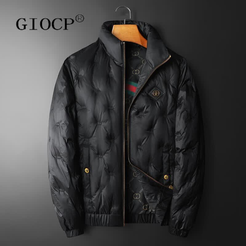 GIOCP香港潮牌冬季新款欧货男士小蜜蜂刺绣羽绒服男时尚潮流轻薄短款冬装保暖夹克外套男 黑色 M