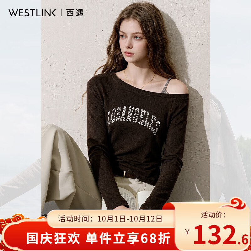 西遇（Westlink）2026秋复古假两件露肩字母印花长袖T恤收腰显瘦内搭打底衫上衣女 咖色 预售10.15 M (160)