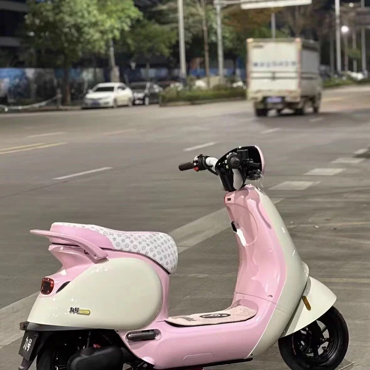 9 号（DIAN DONG CHE）小Q 智能通勤代步