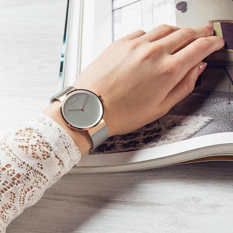 bering白令进口经典款米兰尼斯表带男士石英手表