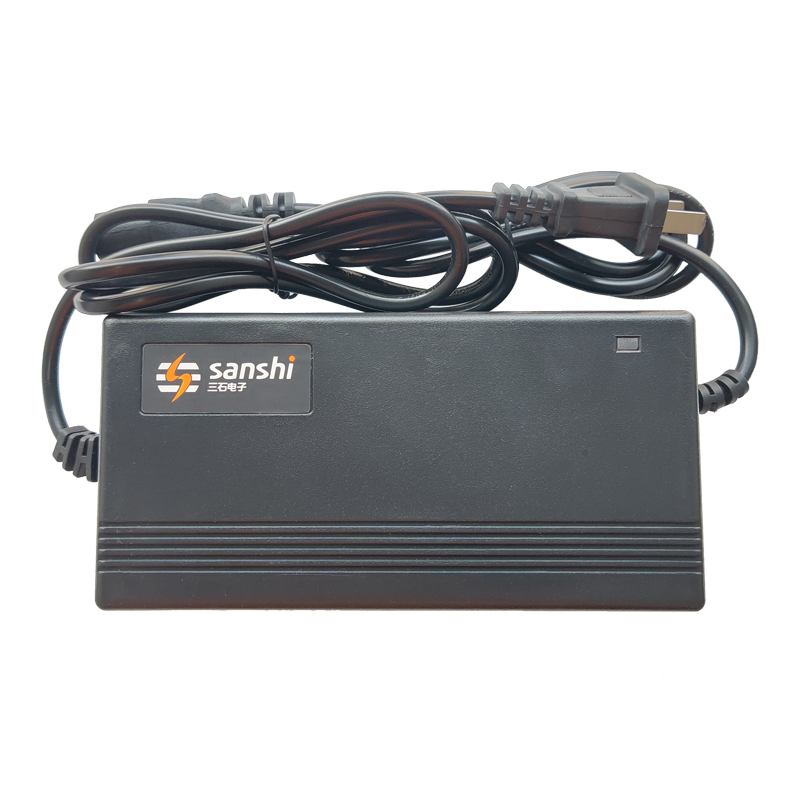 星恒锂电池 充电器60v输出67.2v71.