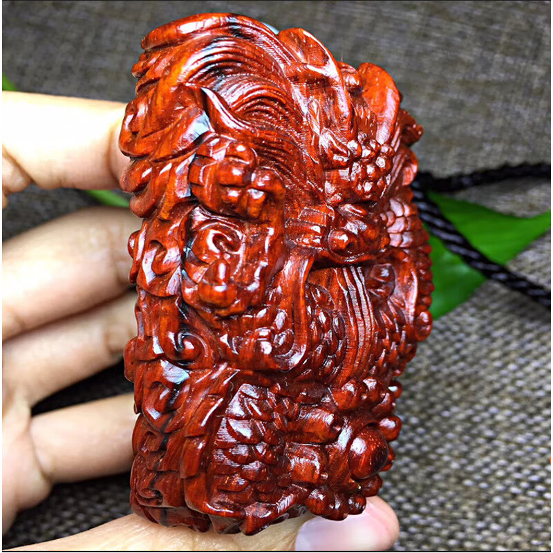 小叶紫檀龙吐珠手把件 龙戏珠车挂 毛衣链挂件 男女礼物 吊坠 酒红色