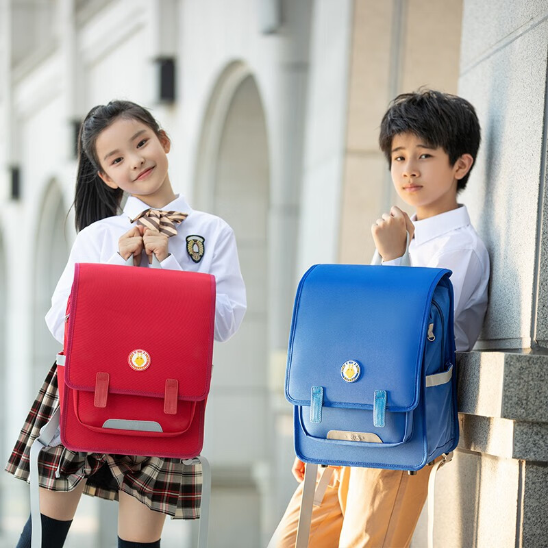 麦咭学院风护脊减负书包减重1-5年级翻盖半盖 蓝色