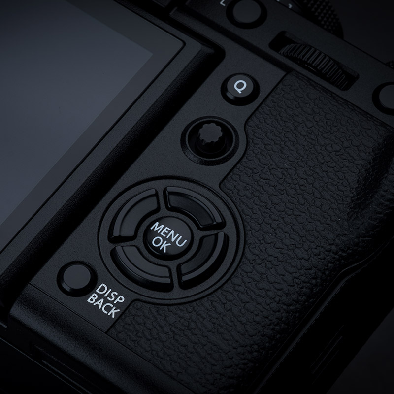 富士（FUJIFILM）X-T3/XT3 微单相机 套机 黑色（18-55mm镜头 ) 2610万像素 不含充电器和闪光灯