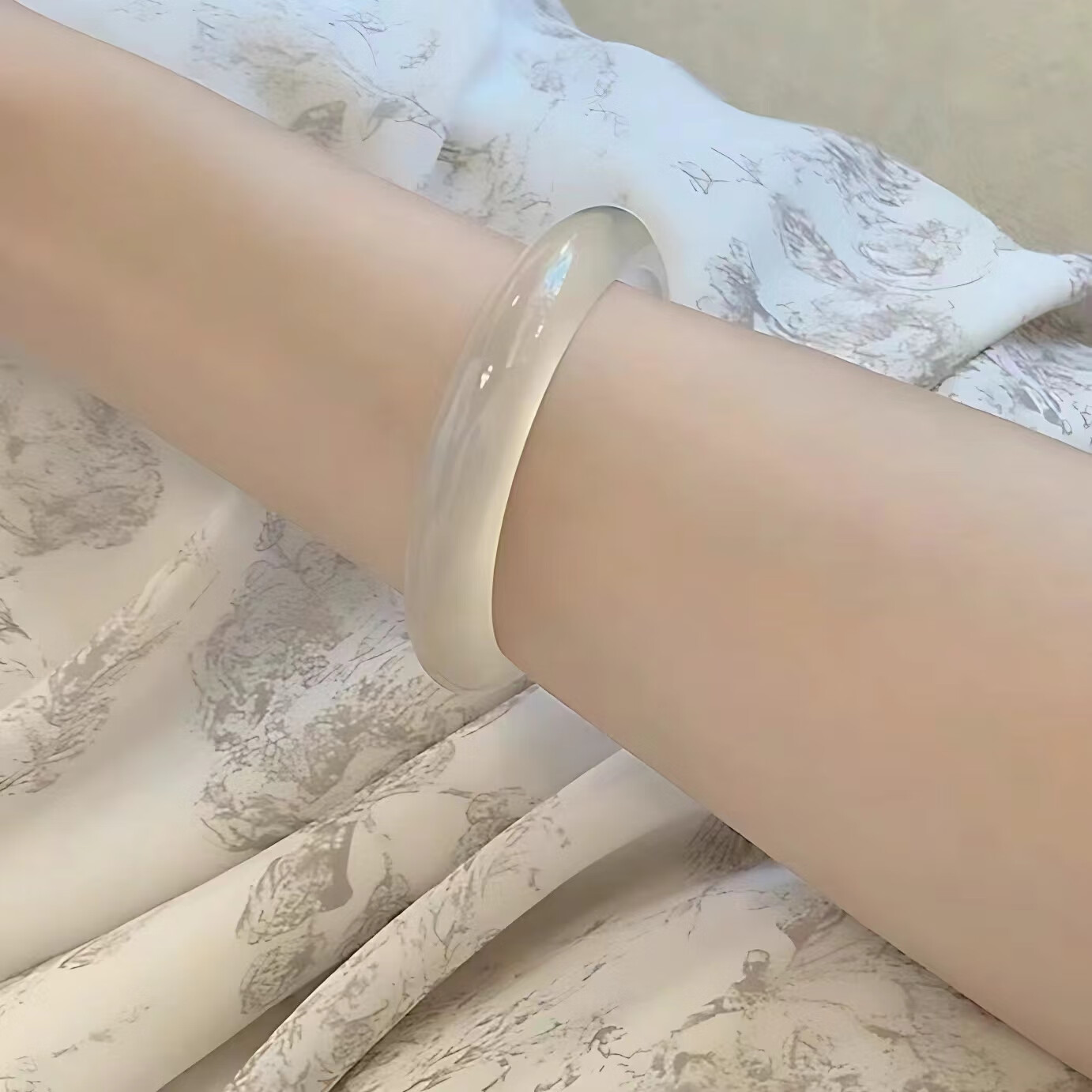 高冰透白月光荔枝冻手镯新中式国风玉髓镯子轻奢情侣老婆妈妈礼物 圈口64-65mm