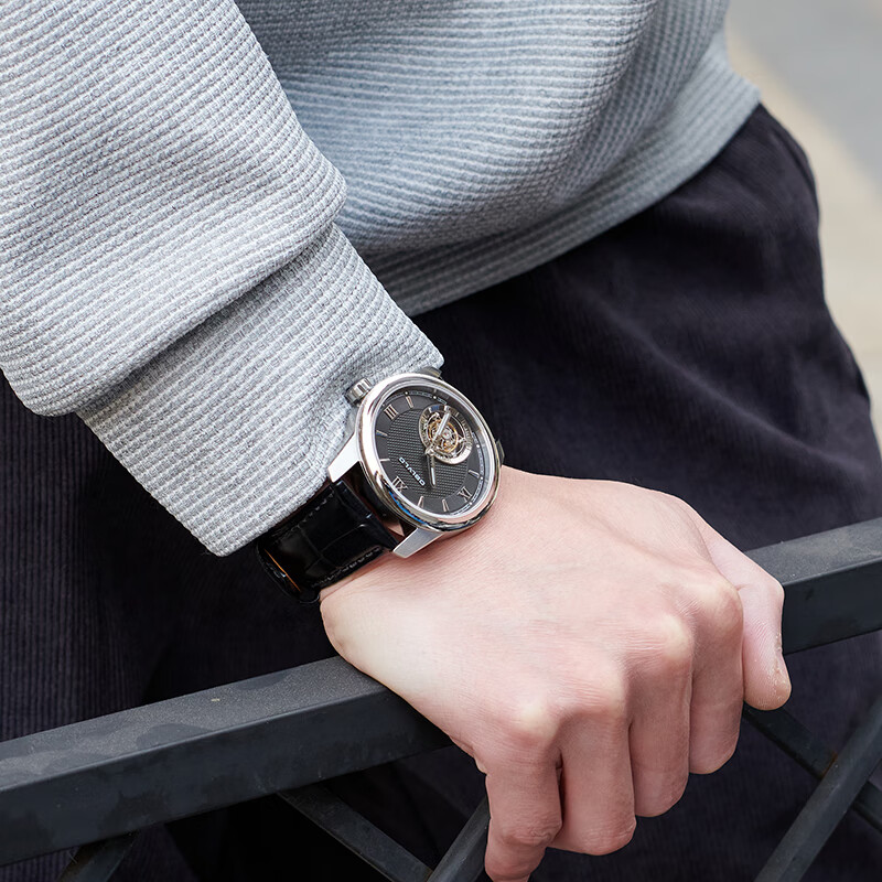 2025年机械表十大品牌排行榜：这10款工艺精湛，经典时尚，品质卓越