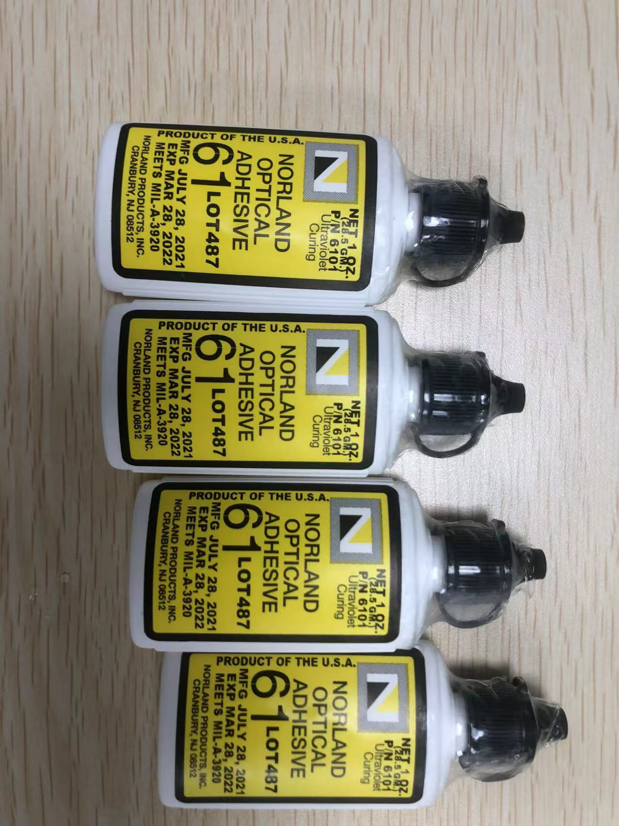 丹斯提尼noa61636568胶水norland1盎司1磅紫外线光学胶美国进口 61 1