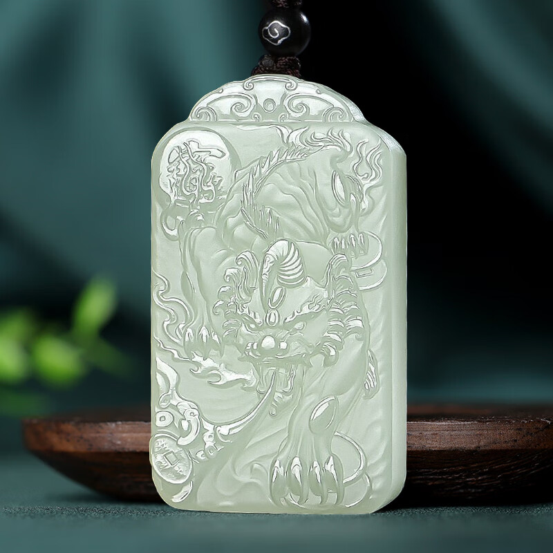 昆仑御 和田玉貔貅玉牌玉吊坠男士霸气玉坠 浅青玉貔貅吊坠小款