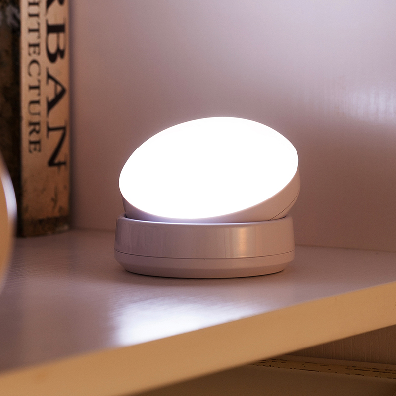 可旋转人体感应灯充电池卧室床头小夜灯楼梯老人起夜卫生间自动灯 811