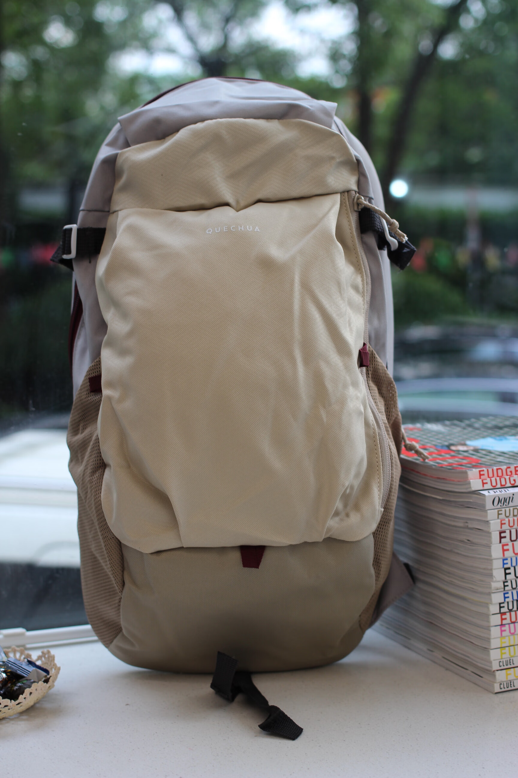 沐小白家超值双肩背包男女小书包户外旅行休闲迷你运动包20L旅游 米白无挂扣