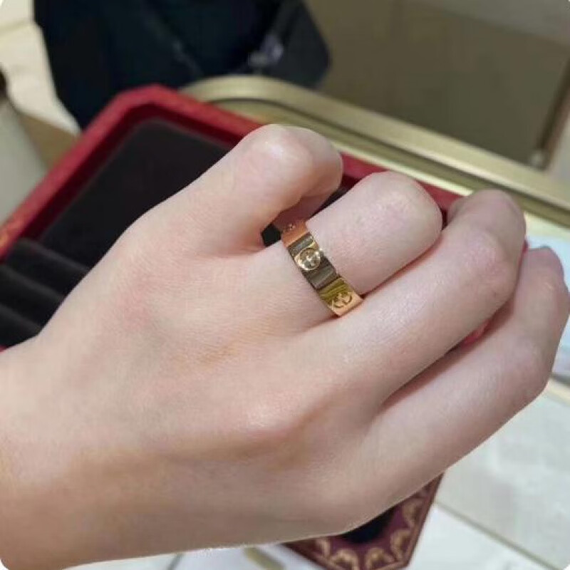 胖东来同款18K实心金戒指金男女情侣款玫瑰金AU750彩金LOVE 玫瑰金6mm(宽版无钻) 美码10号(港码21-22号)
