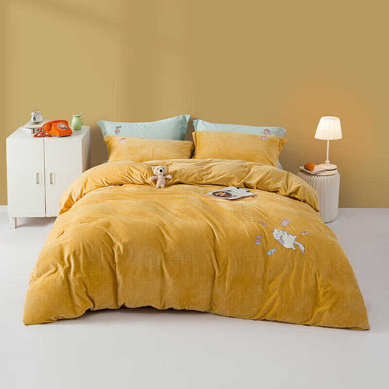 罗莱（LUOLAI）家纺 床上用品慕斯绒四件套床单被套 【床单款】猫咪的礼物【黄色】 1.8米床(220x250cm)