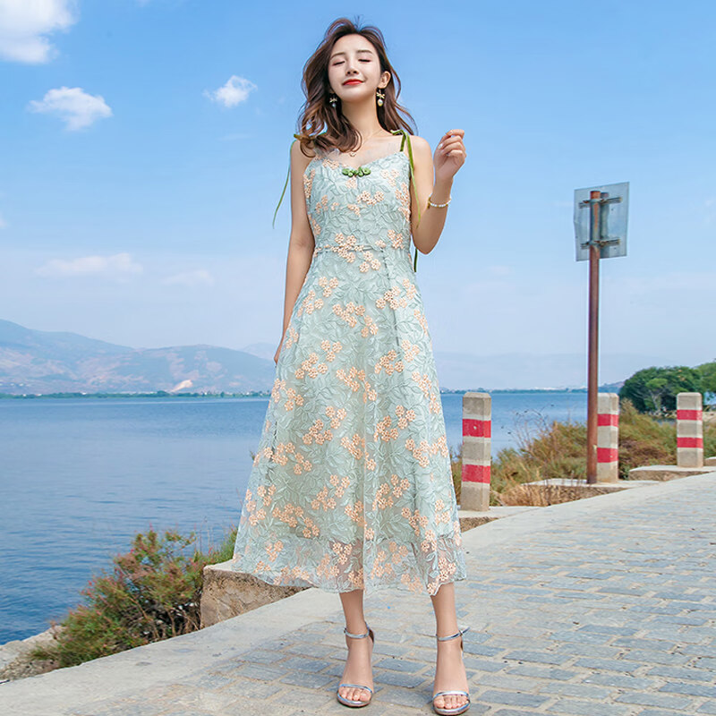 西子美丽心情夏季新款吊带裙子仙修身显瘦气质连衣裙网纱沙滩裙海边