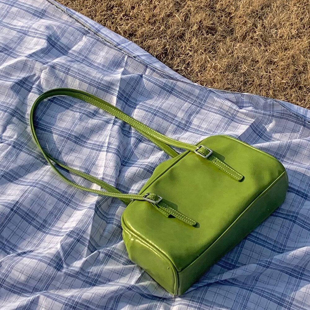 2023大容量复古绿油蜡皮单肩枕头包 日韩轻便百搭手提波士顿女包 绿色