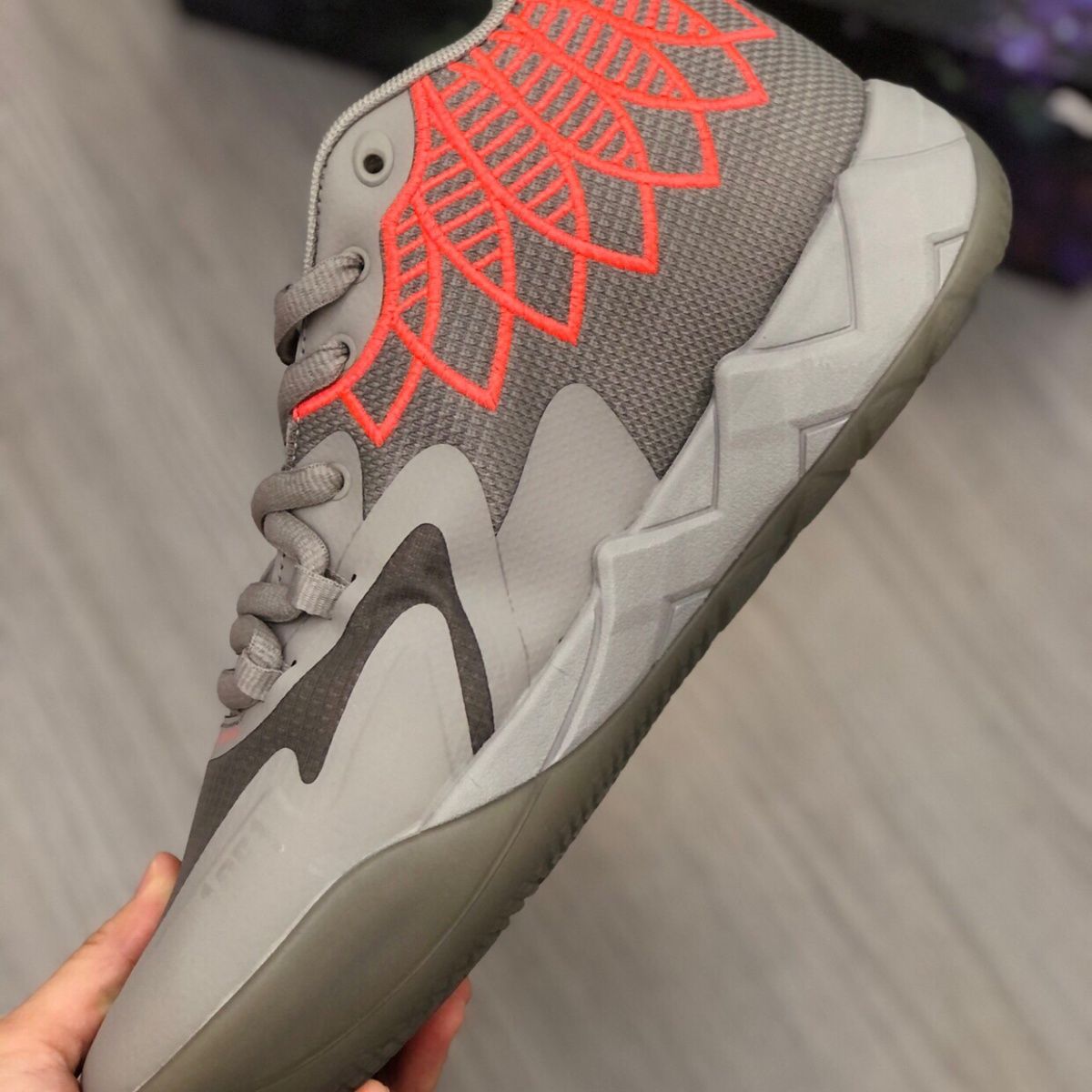 01 拉梅洛鲍尔一代灰色三球男子实战篮球鞋376443-09 灰橙 40