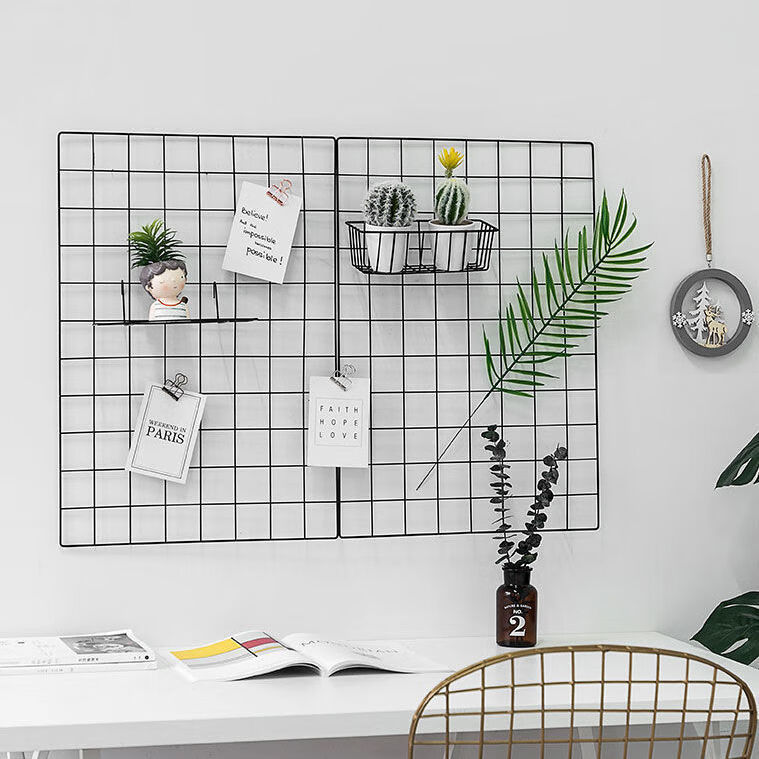 【精选】网格照片墙装饰品北欧墙上创意装饰架房间布置网红娃娃收纳墙