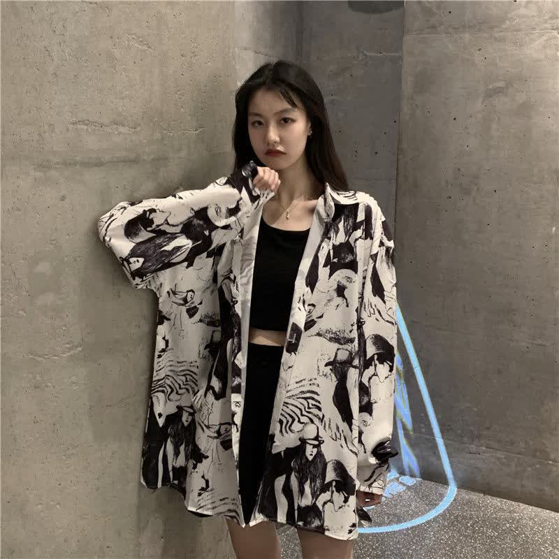 ins新款港风情侣宽松女衫中长袖衬衫开衫外套韩范复古花衬衣sn8351