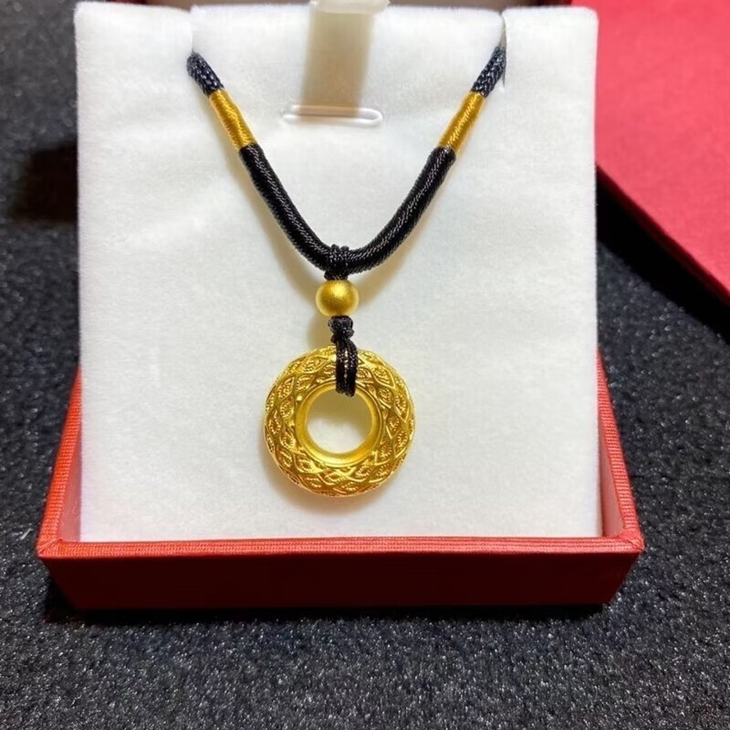 周大福硬金镂空硬金吊坠挂坠送纳福平安扣古法女项链节日礼物 平安扣