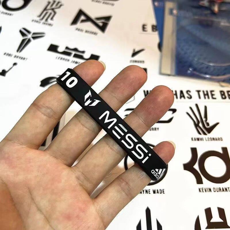 泰载梅西手环足球阿根廷队10号纪念球环运动硅胶腕带防水男女学生情侣