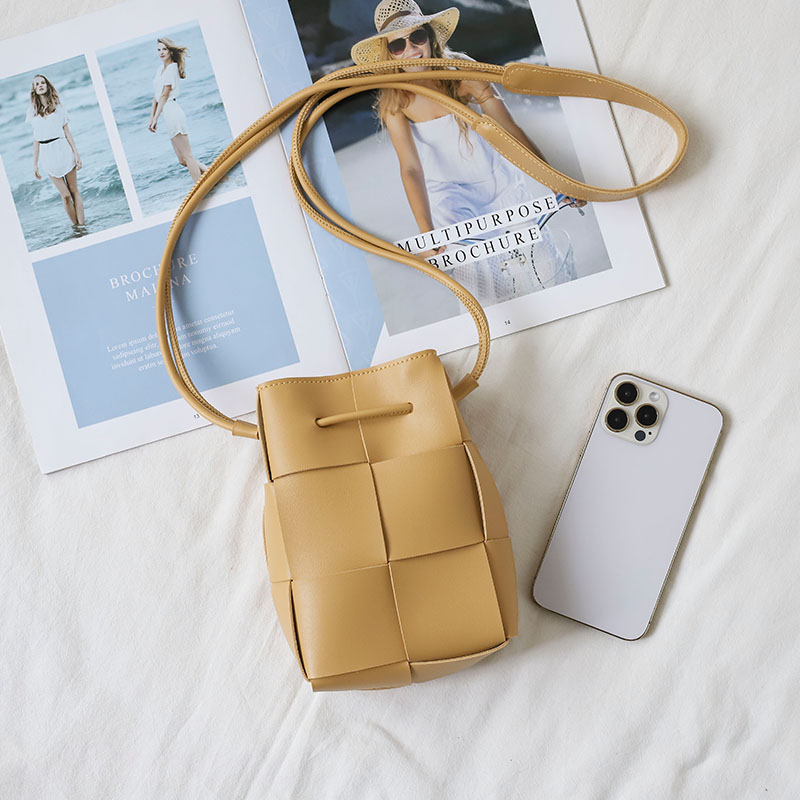 福久猫手工编织散步轻便夏季放装手机包袋迷你小包包小众斜挎百搭水桶