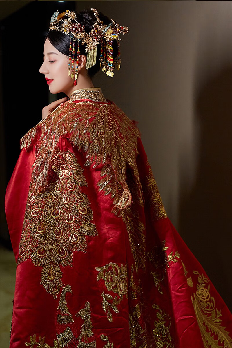 菲洛曼(feiluoman)凤冠霞帔整套婚纱秀禾服新娘新款披肩大披风长拖尾