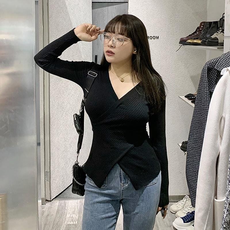 140斤-200斤胖女人大码遮肚显瘦打底衫大码港风交叉v领修身显瘦针织衫