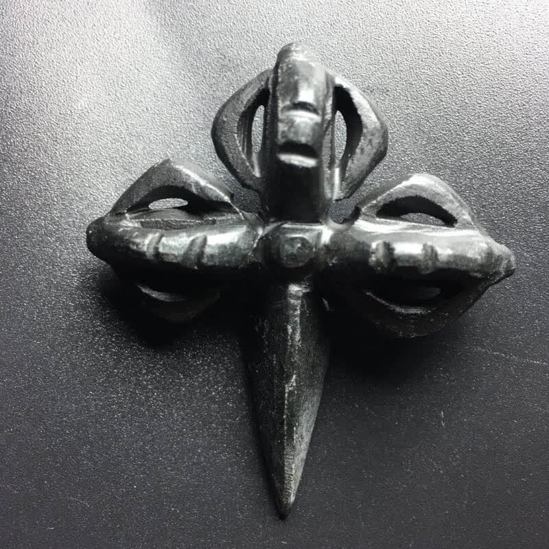 黑陨石天铁陨铁挂件 十字五股金刚杵吊坠 天铁陨石吊坠 图片色
