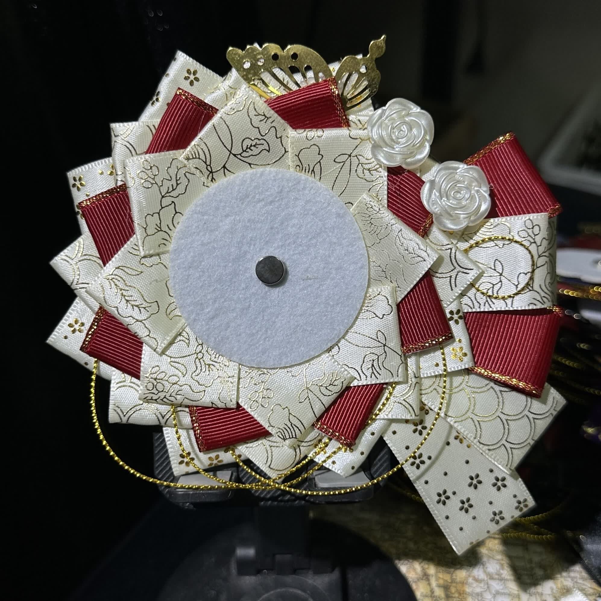 白菜吧华丽吧唧托谷子痛包装饰物唧托二次元徽章托五条悟周边谷美