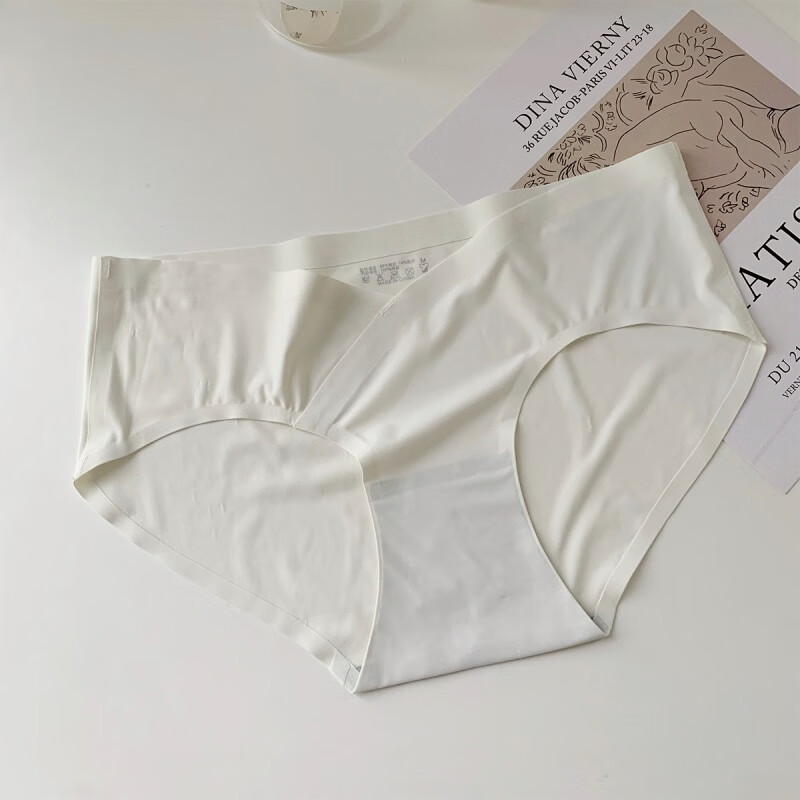 mingyuanshidai)简约无痕冰丝凉感内裤女清凉舒适透气低腰三角裤 白色