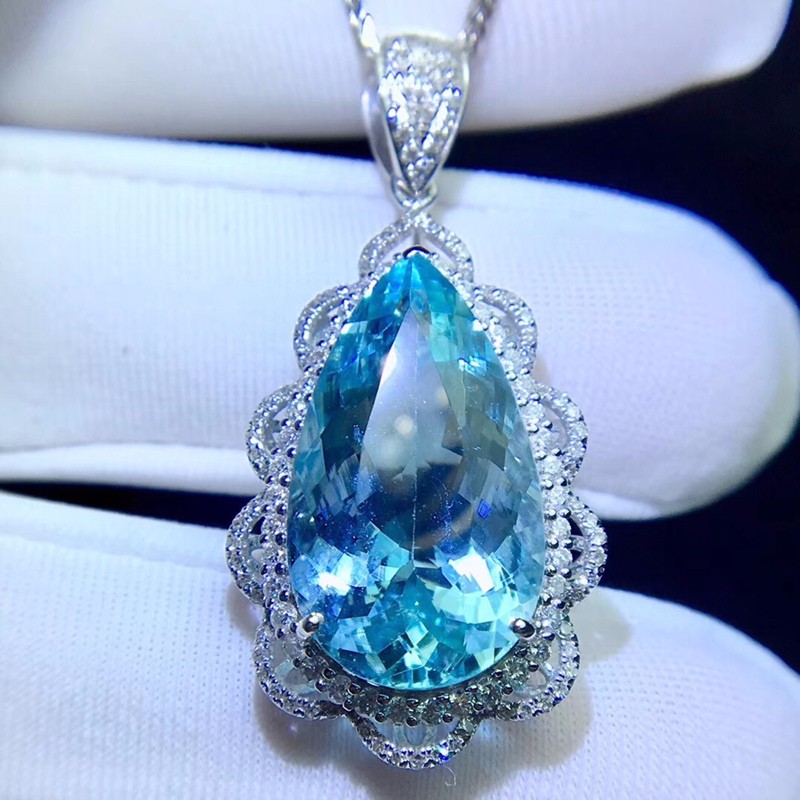 俊辰珠宝  天然巴西海蓝宝吊坠女项链  18k金镶嵌宝石配南非真钻