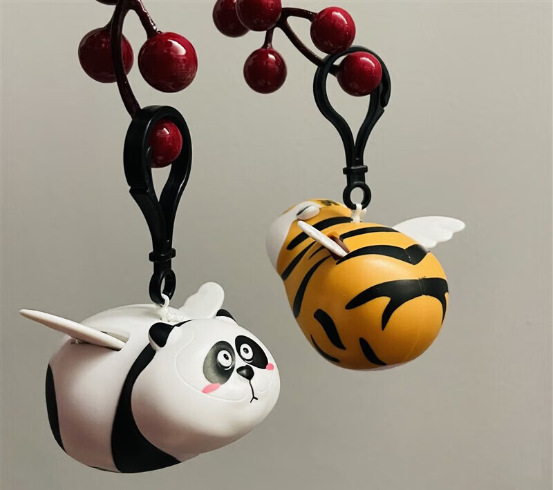 虎添翼挂件翅膀会飞的胖虎钥匙扣翅膀会飞的开心虎白虎 会飞的小老虎