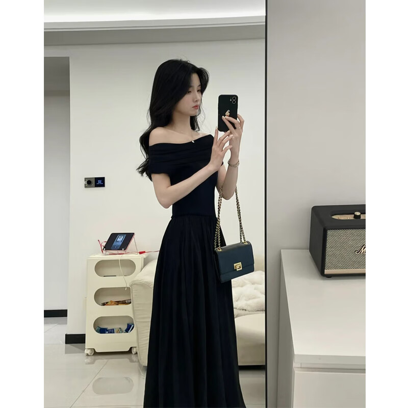 南啵丸黑色一字肩連衣裙長袖露肩早秋女裝赫本風小黑裙收腰a字顯瘦長裙 黑色一字肩短袖連衣裙 S