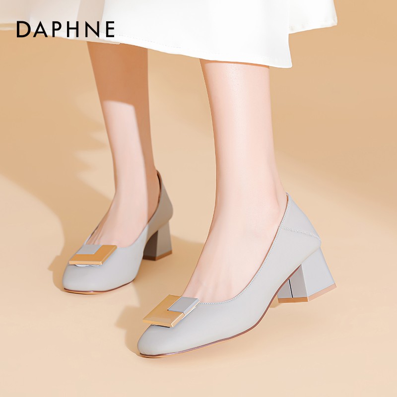 达芙妮单鞋女鞋夏季2026年新款粗跟浅口小皮鞋法式中跟妈妈鞋子女JD 浅灰色(跟高5CM) 37